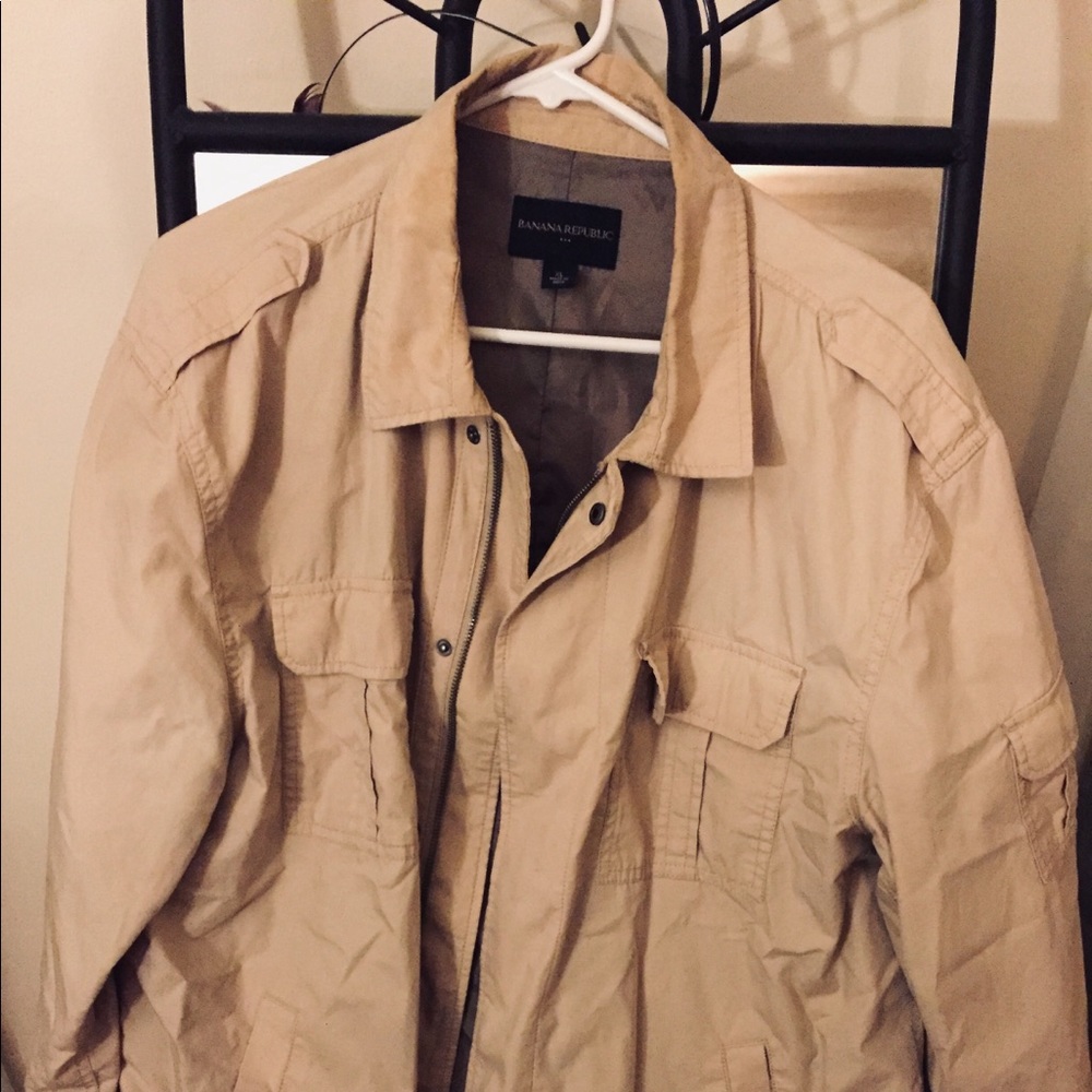 Banana Republic light tan jacket